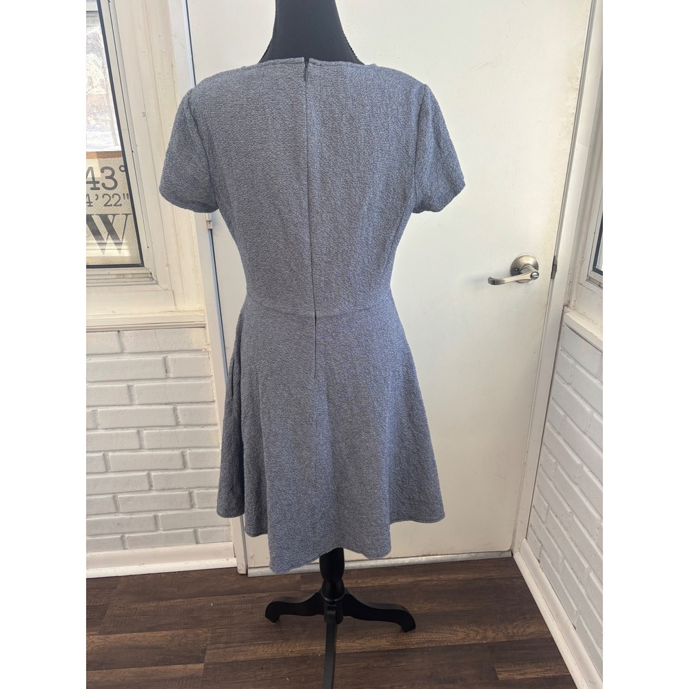 Theory Albita Fit and Flare Dress‎ 8 flattering staple minimalist party workwear - Picture 5 of 9
